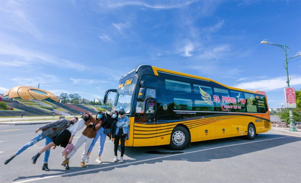 limousine Can Tho Da Lat phong doi