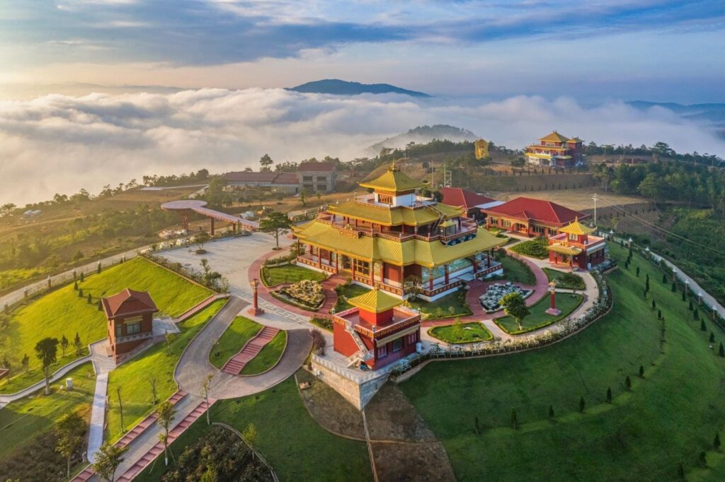 Dalat Vietnam misty pine forests and French colonial villas — City of Eternal Spring