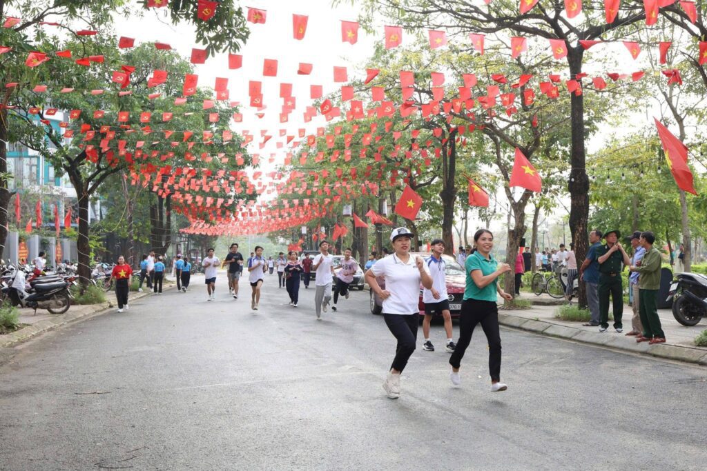 Vietnam Morning Exercise: Why Locals Fill the Parks at Dawn (and What European Travellers Should Know) 3 c66c6e7f 756d 490b 9a15 5771d5c792f9