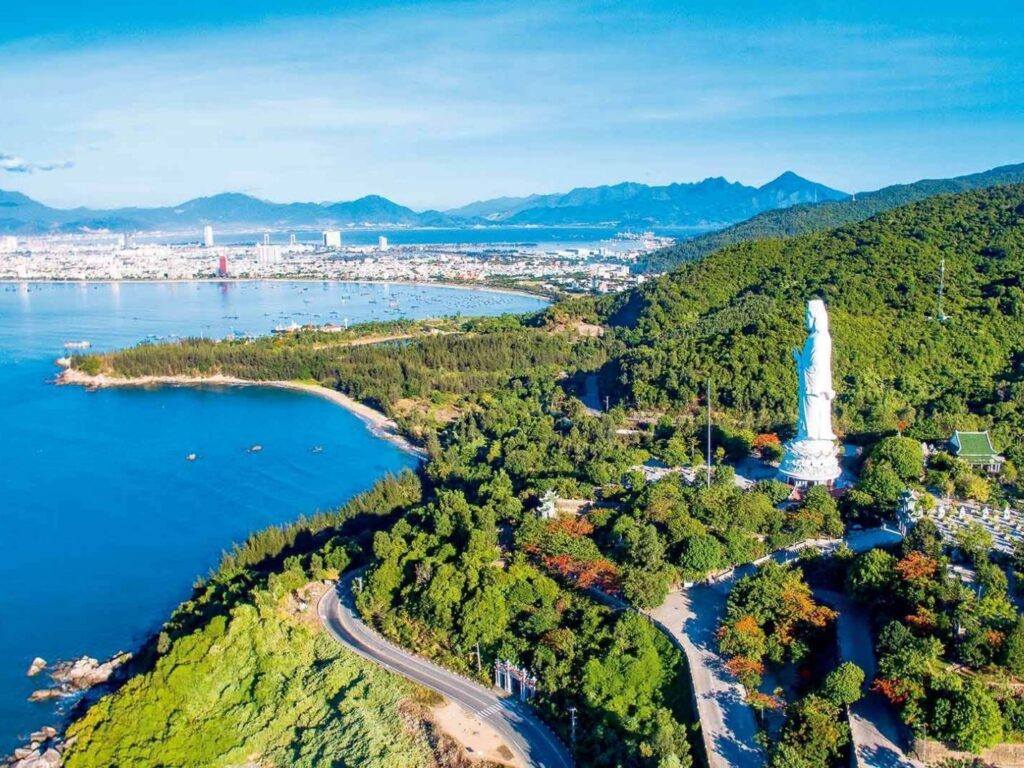 Danang Full Day Sightseeing 3 son tra 001a