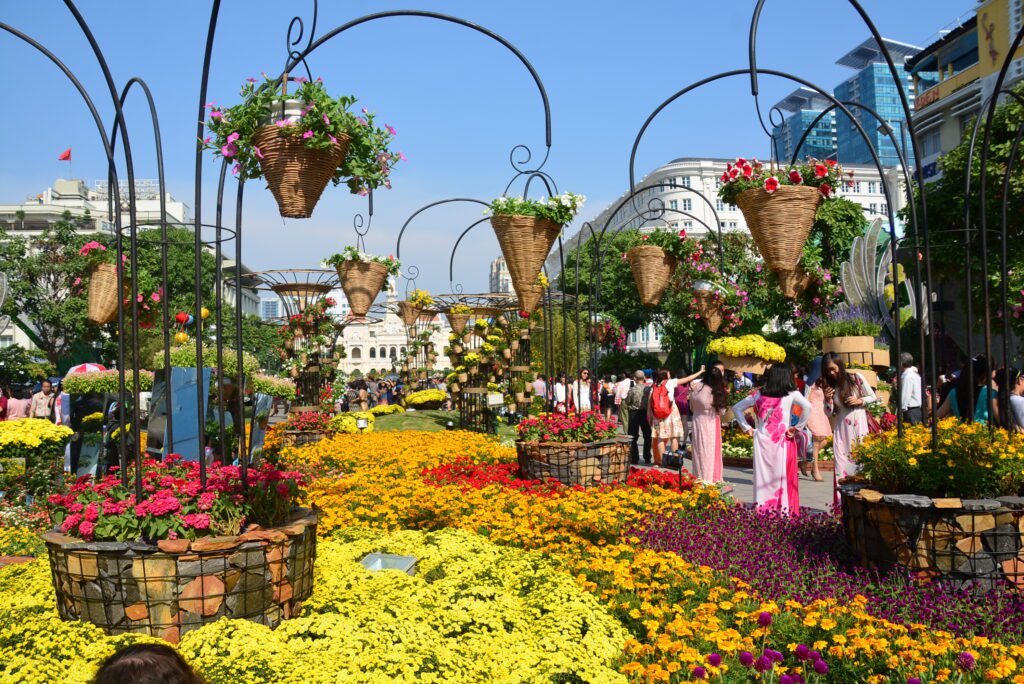 Tet Nguyen Dan 2027: The Complete Travel Agent Guide to Vietnam’s Biggest Festival — Dates, Traditions, and Selling Points 1 Xuan 2016 Binh Than duong nguyen hue phuong ben nghe Quan 1 TPHCM Viet Nam panoramio