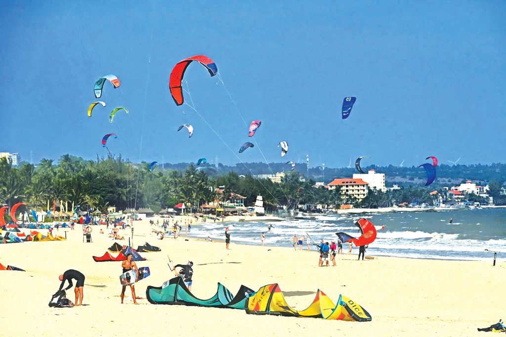 Mui Ne and Phan Thiet Travel Guide for Travel Agents: Dunes, Kites and Vietnam's Sunniest Coast 2 1901.mui ne phan thiet 1