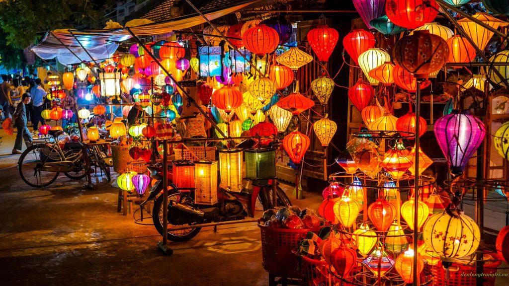 Vietnam Cultural Events 2027: The Travel Agent's Calendar for January to June 3 the gioi den long ruc ro o hoi an 161742 scaled 2