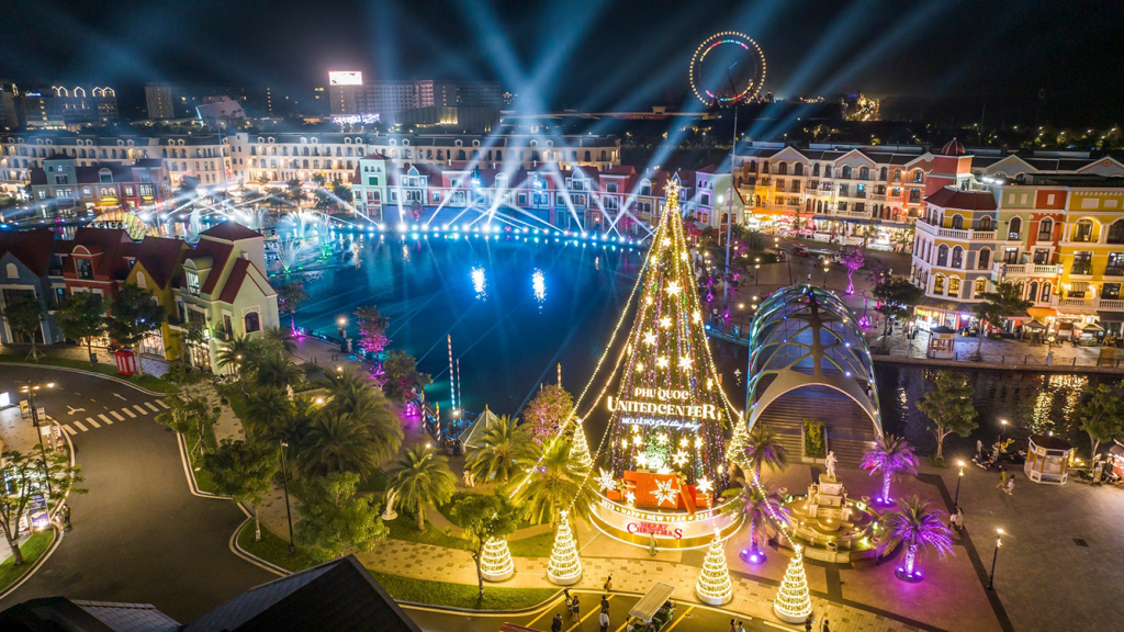 Magical Christmas Holidays in Vietnam: Cozy Vibes, Sunny Shores, and Packages That Sell Themselves! 2 Phu Quoc Christmas