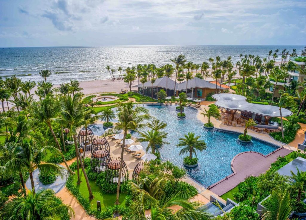 Summer Vibes in Vietnam: Holiday-Makers Go Green and Cultural – And We're Loving It! 1 resort phu quoc 01