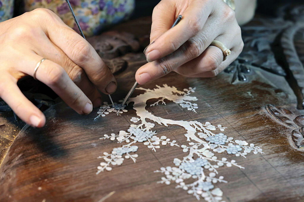 Weaving Threads of Time: Vietnam's Arts and Crafts Villages – A Timeless Treasure Trove for Your Clients 25 151719 trang 37 tradition a1