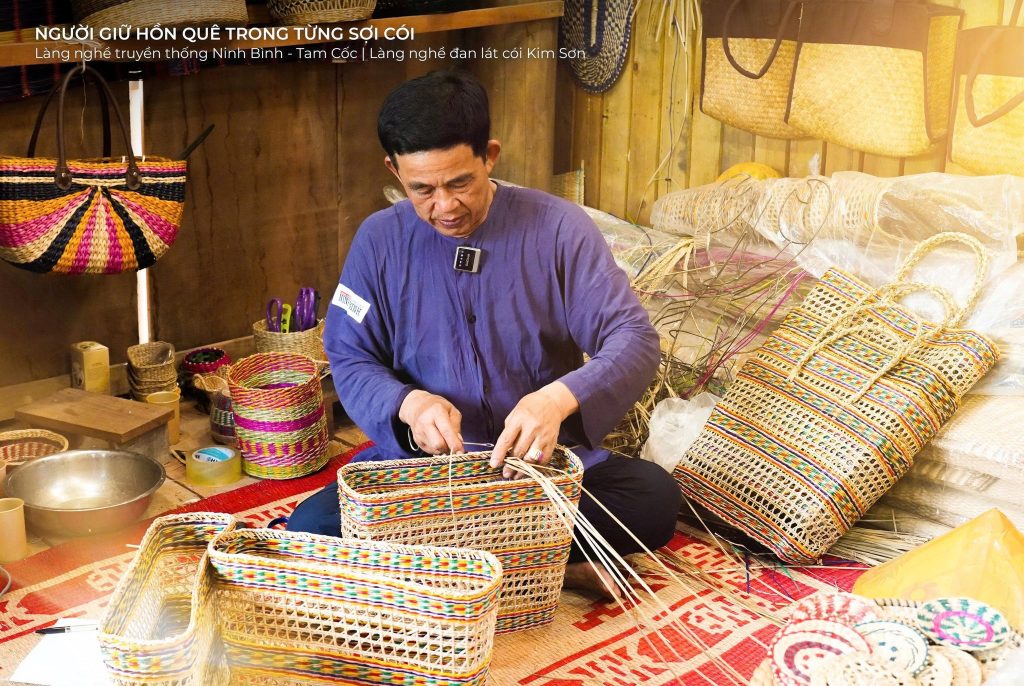 Weaving Threads of Time: Vietnam's Arts and Crafts Villages – A Timeless Treasure Trove for Your Clients 8 505468960 1156475092950387 7589233014179310610 n