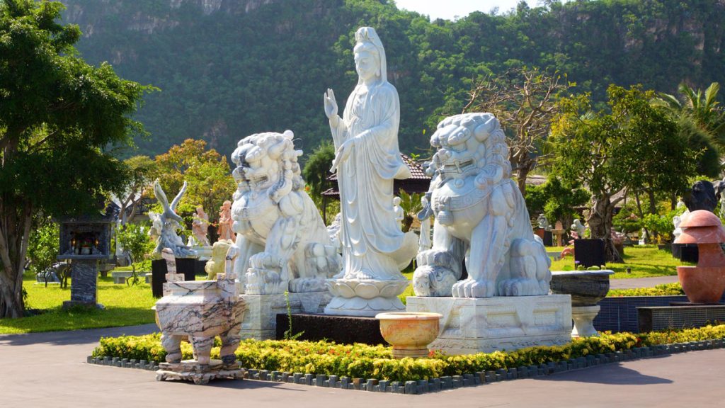 Weaving Threads of Time: Vietnam's Arts and Crafts Villages – A Timeless Treasure Trove for Your Clients 11 935f6af9 8a8d 4cd9 8bd5 016f8a04b672