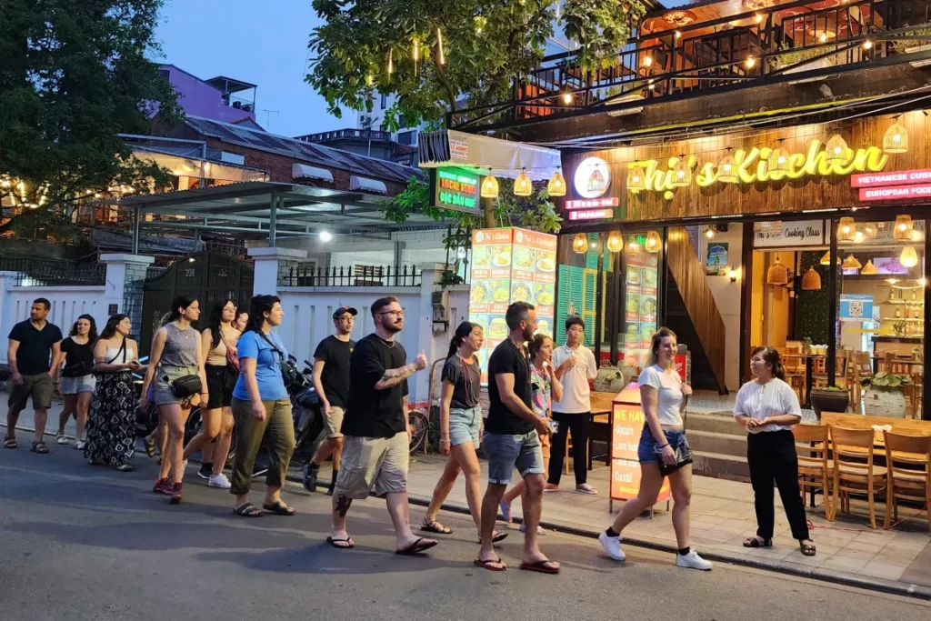 Vietnam’s tourism growth: who’s traveling, where they’re from, and why it matters 1 choose comfortable easy to move clothes when going to hue night walking street.png