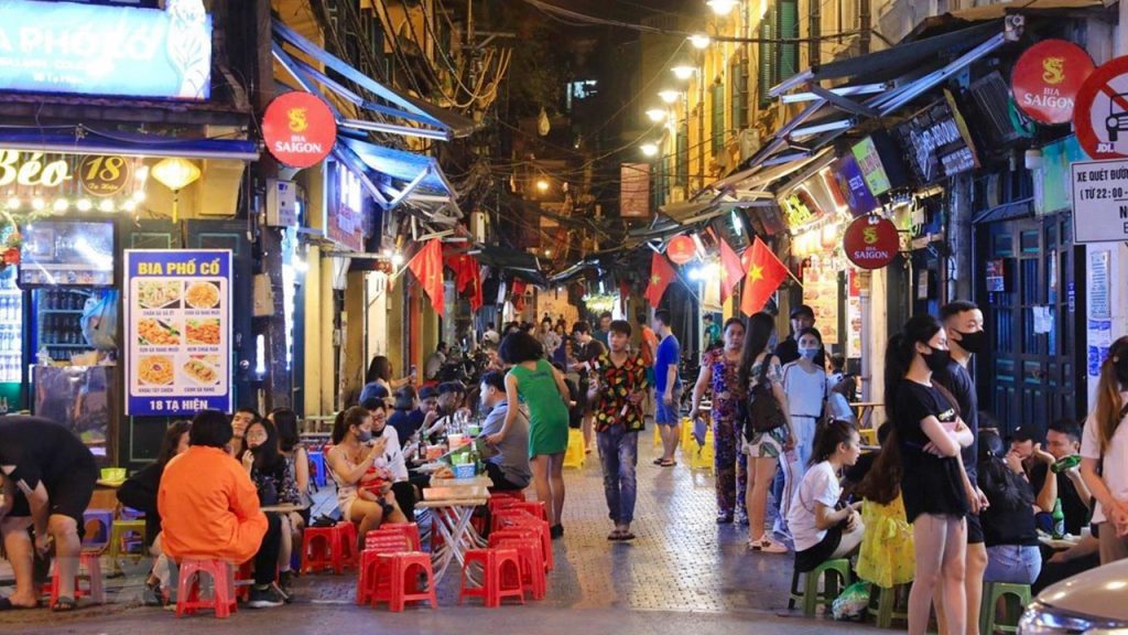 Vietnam's Culinary Explosion: Why the Food Scene is Evolving Faster Than Ever – And How It Boosts Your Travel Game! 1 image 1