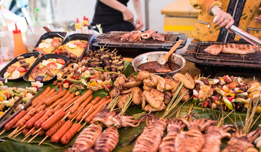 Discovering Vietnam's Vibrant Street Food Culture: A Guide for the Adventurous Traveler 5 image 3