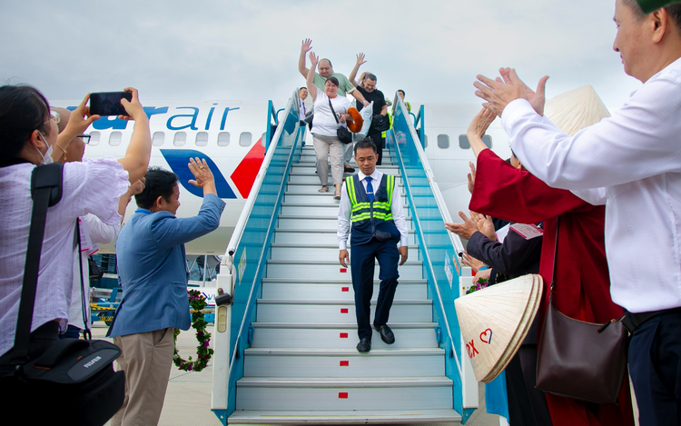 Selling Vietnam to Russian Clients: Flights, Beach Product and What Actually Converts 4 ru1 1776162107431702106983 0 0 922 1475 crop 1776162125404367275802